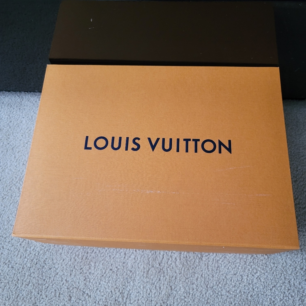Louis vuitton box